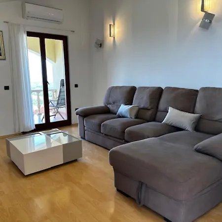 Branko Apartment *